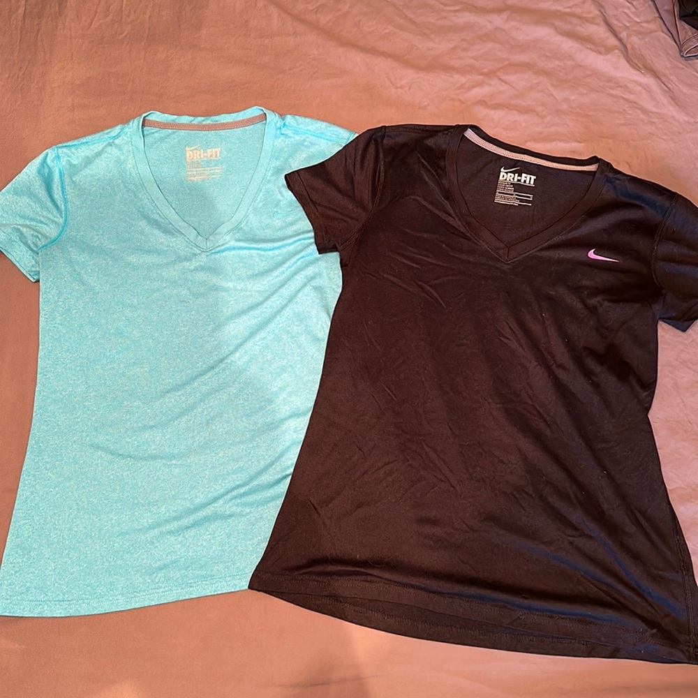 Bundle of 2 Nike Dri-Fit M tee shirts